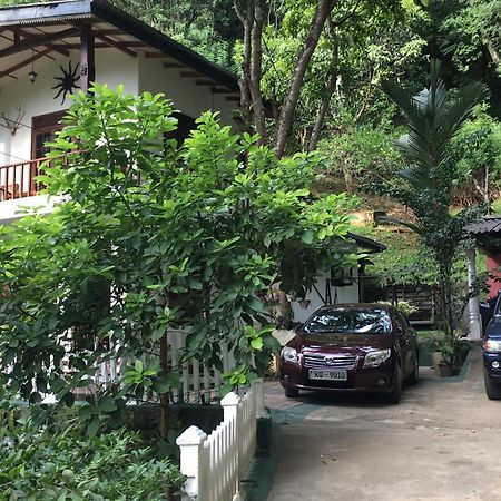 Villa25 Homestay Free Pick Up From The Centre Kandy Eksteriør billede
