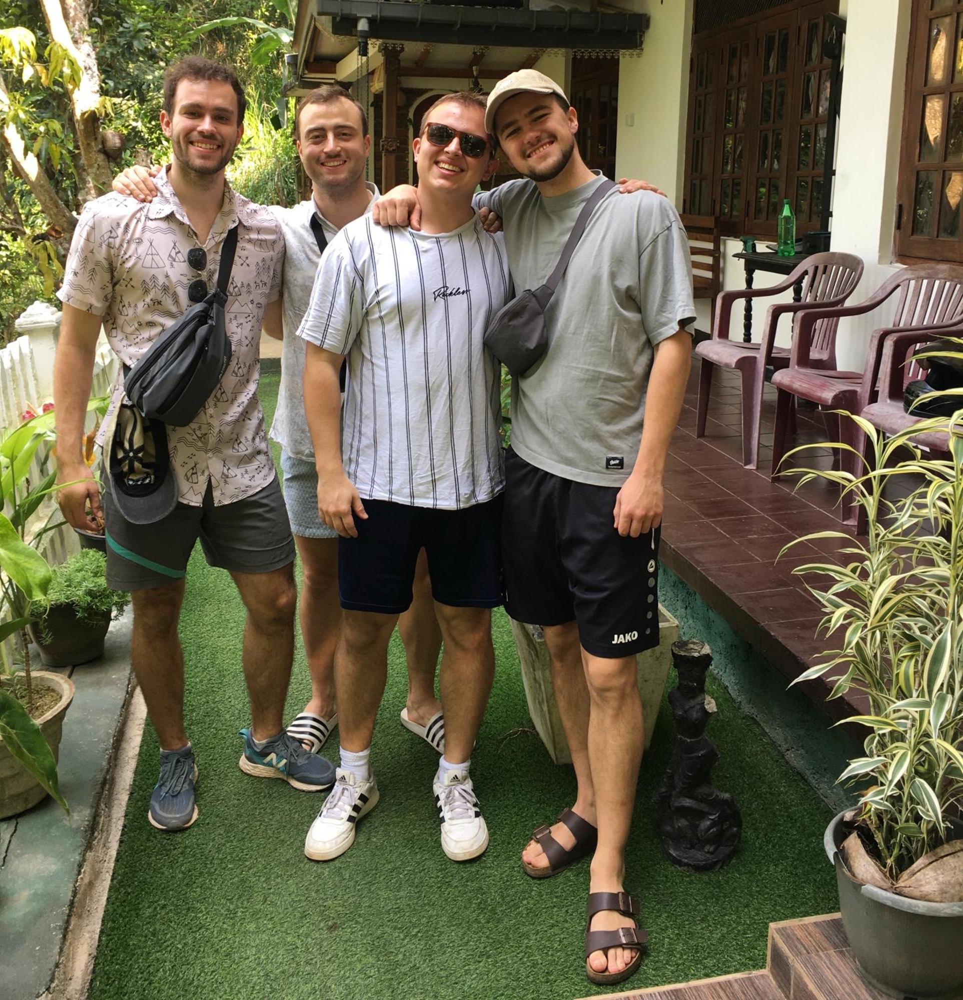 Villa25 Homestay Free Pick Up From The Centre Kandy Eksteriør billede